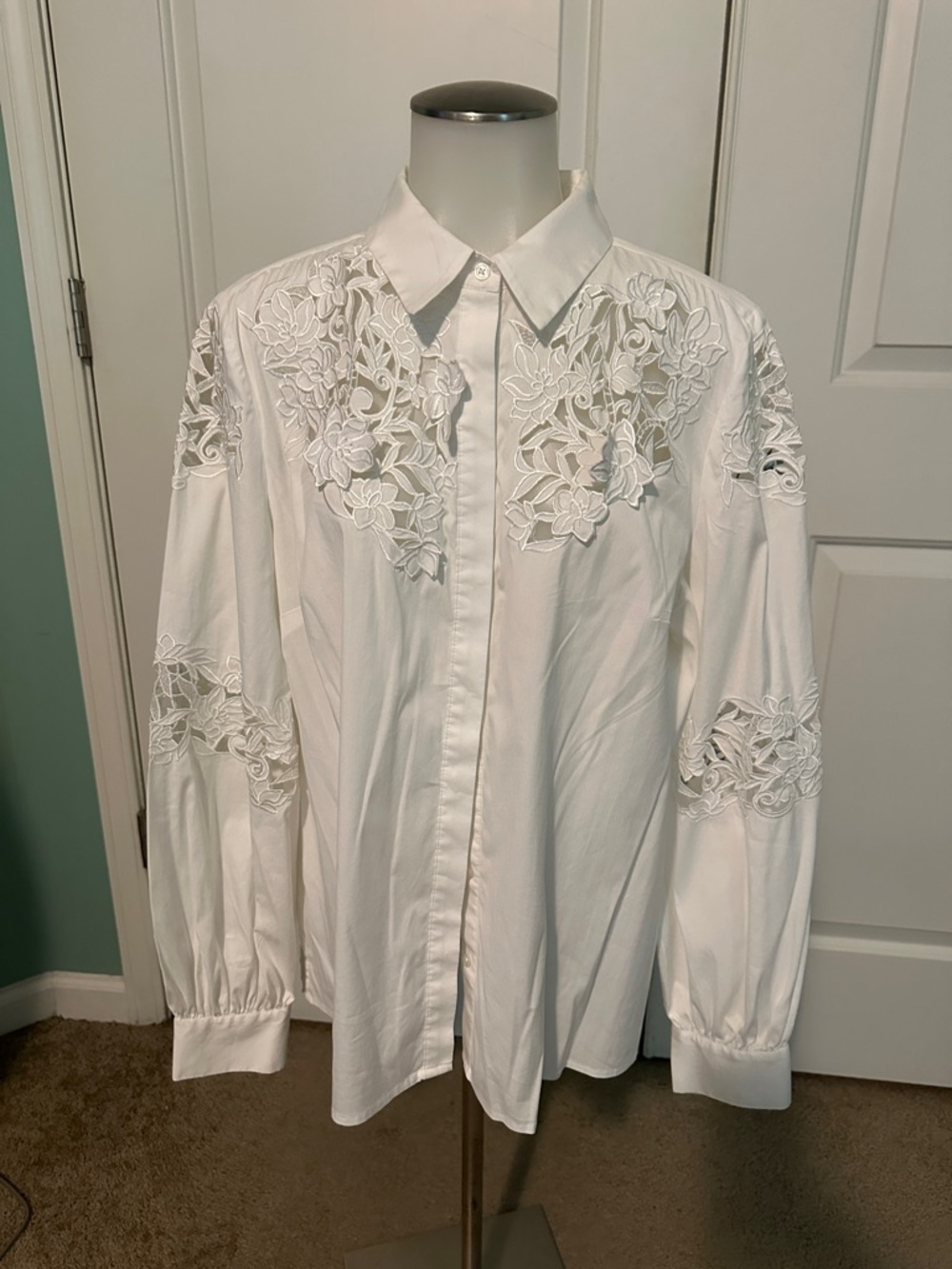 White House Black Market White Floral Cutout Button-Down Shirt